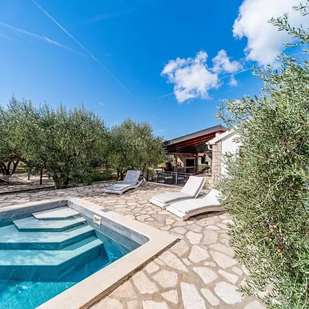 House Ivan With Heated Pool * Blato (Korcula)