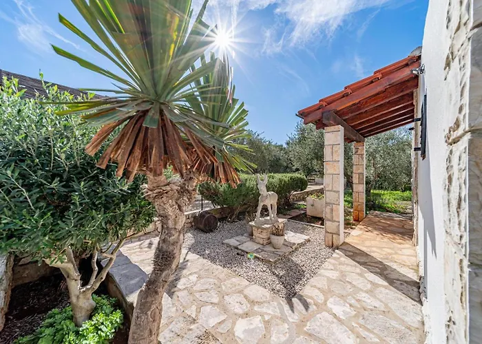 House Ivan With Heated Pool