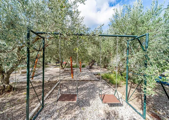 House Ivan With Heated Pool Holiday home