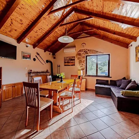 Ferienhaus House Ivan With Heated Pool